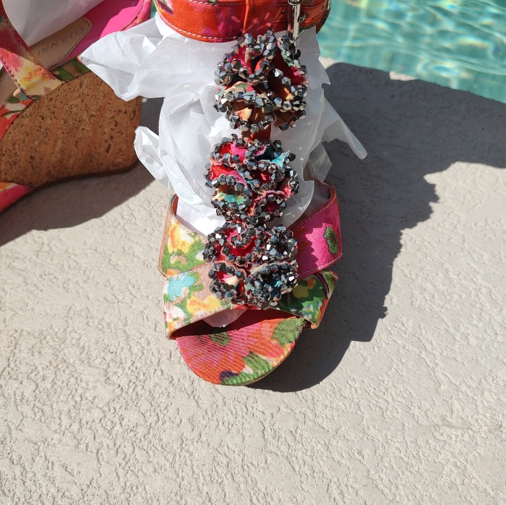 Gianni Bini Jeweled wedge - Picture 10 of 16